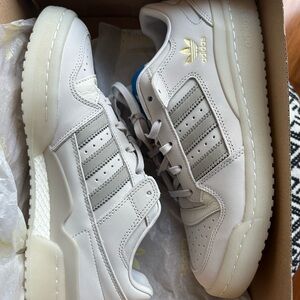 Adidas Forum Sneakers